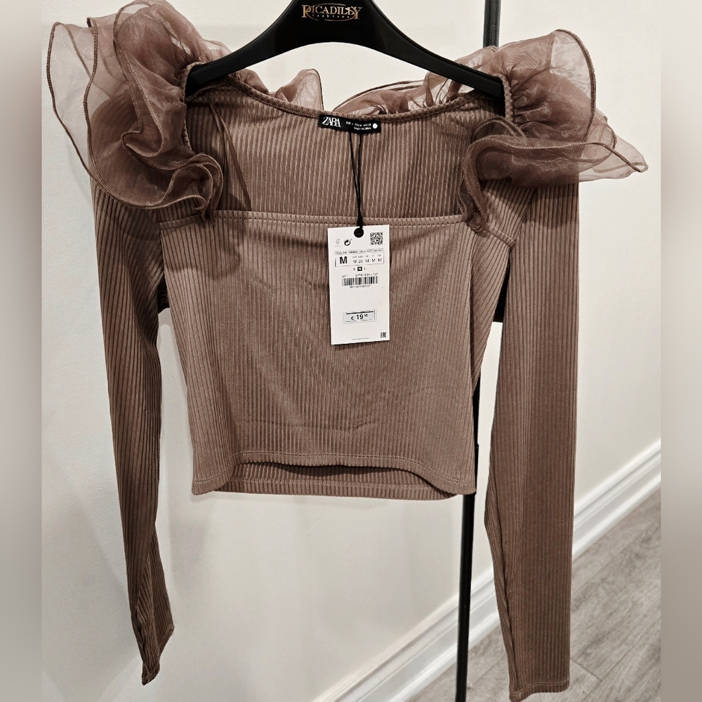3/55$ - NWT - Zara Brown Ribbed Women's Cropped Top
